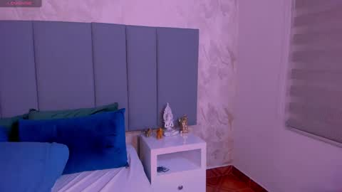 juli online show from 10, 3, 2025