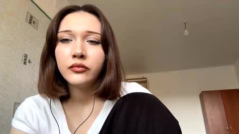 Snapshot of julianbatman chatting on 15, 3, 2026 Kira online show from 15, 3, 2026