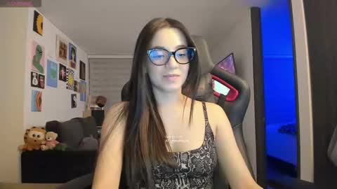 Jeimy Help me to reach 100 thumbs up online show from 14, 10, 2025