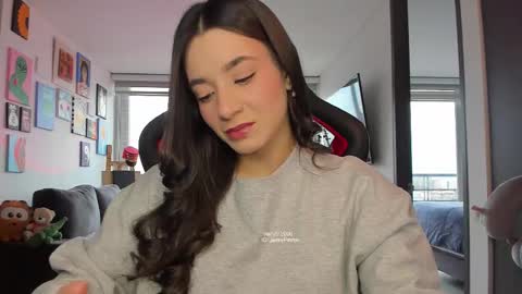 Jeimy Help me to reach 100 thumbs up online show from 22, 3, 2026