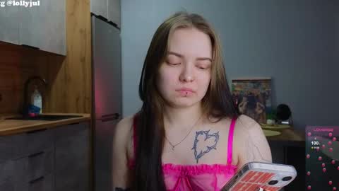 julidropp online show from 5, 3, 2025