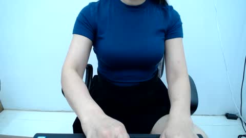 julie9x online show from 7, 8, 2026