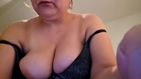 Julie online show from 23, 2, 2026