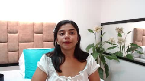 Julieehabubu online show from 21, 4, 2026