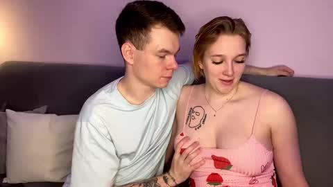 Julie and Thomas online show from 22, 9, 2025