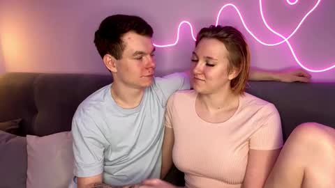 Julie and Thomas online show from 13, 10, 2025