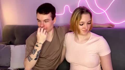 Julie and Thomas online show from 15, 10, 2025