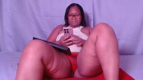 julielove1 online show from 26, 4, 2026