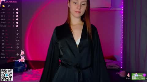 julieqt online show from 28, 9, 2025