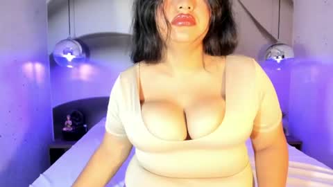 Snapshot of juliet_miller chatting on 13, 7, 2026 Juliet online show from 13, 7, 2026