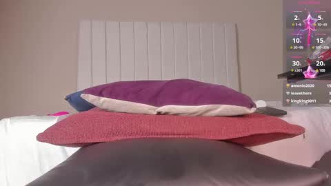 Julieta  IG juietaflower06 online show from 17, 2, 2025