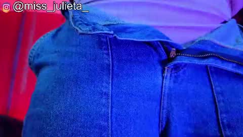  Julieta  online show from 10, 7, 2026
