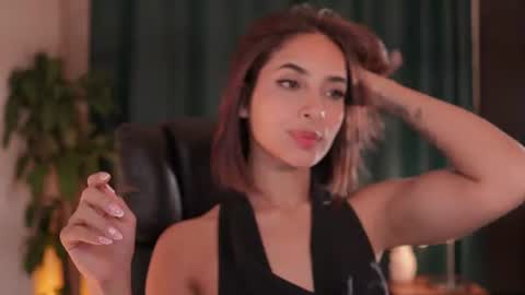 Snapshot of julieta_valencia chatting on 10, 7, 2026 julieta_valencia online show from 10, 7, 2026