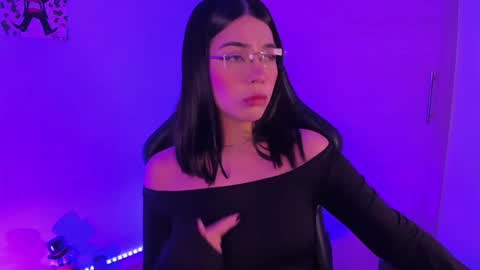 Snapshot of julietariverss chatting on 5, 12, 2024 Julieta  online show from 5, 12, 2024