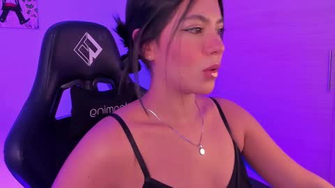 Snapshot of julietariverss chatting on 11, 2, 2025 Julieta  online show from 11, 2, 2025