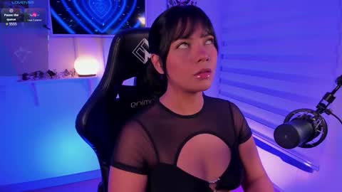 Snapshot of julietariverss chatting on 12, 9, 2025 Julieta  online show from 12, 9, 2025