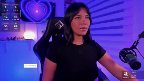 Snapshot of julietariverss chatting on 17, 9, 2025 Julieta  online show from 17, 9, 2025