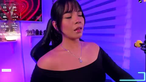 Snapshot of julietariverss chatting on 21, 10, 2025 Julieta  online show from 21, 10, 2025