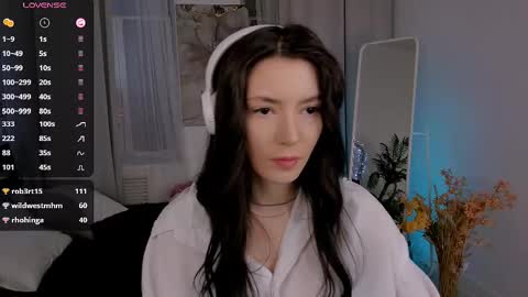 Julieta or Jully online show from 28, 2, 2025