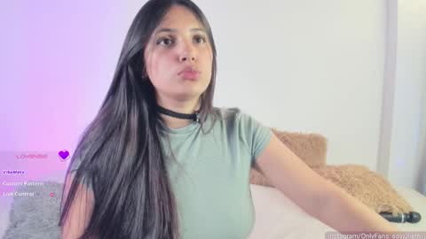 Snapshot of julieth1_ chatting on 3, 10, 2025  . online show from 3, 10, 2025