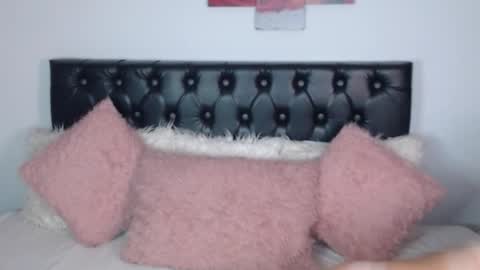 julietha fox online show from 19, 9, 2025