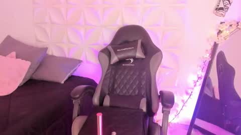 Julieth online show from 27, 11, 2025