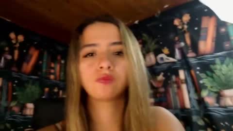 Julietta Jackson online show from 10, 2, 2025