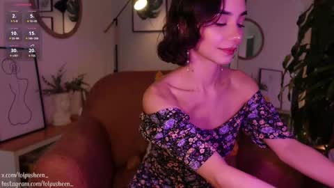 Juliette Dee online show from 3, 2, 2025