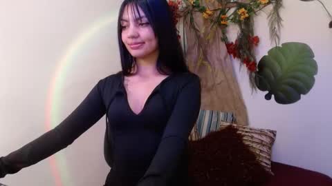 Juliieth Miller online show from 5, 12, 2024