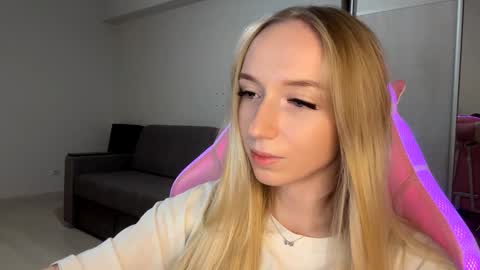 Sofie online show from 8, 11, 2025