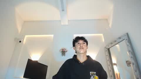 jullian online show from 29, 4, 2026