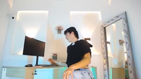 jullian online show from 3, 5, 2026