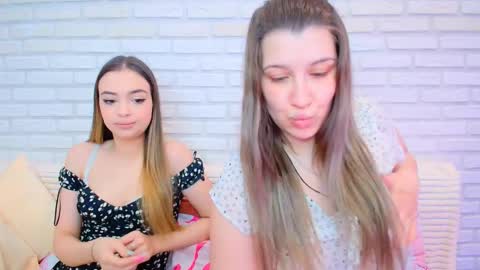 Snapshot of jullymood chatting on 21, 2, 2026 DoubleCherry online show from 21, 2, 2026