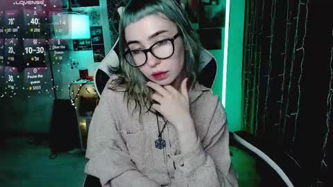 Baroness Von Cringe online show from 15, 3, 2026