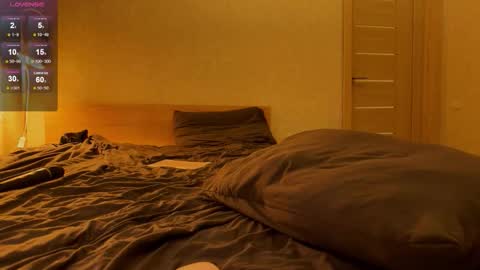 Snapshot of julya_flowerss chatting on 19, 2, 2026 Hloya online show from 19, 2, 2026