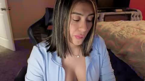 Snapshot of julyclb chatting on 17, 5, 2026 julyclb online show from 17, 5, 2026