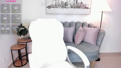 July Adams online show from 14, 7, 2026