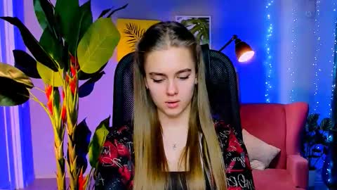 junewoods online show from 19, 1, 2026