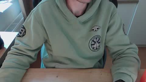 junk2711 online show from 25, 9, 2025