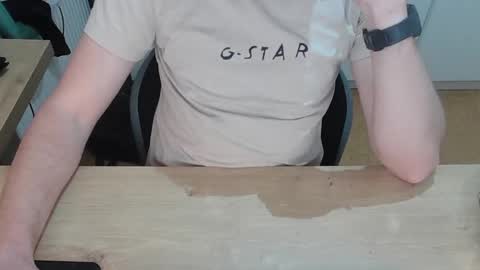 junk2711 online show from 24, 3, 2026