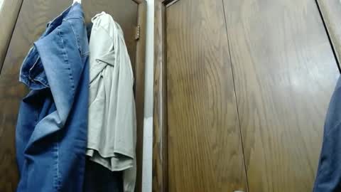 Snapshot of junk_yard_dog chatting on 18, 11, 2025 Dave online show from 18, 11, 2025