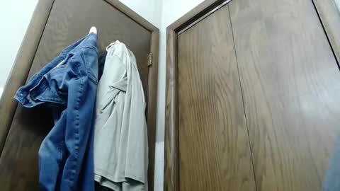 Snapshot of junk_yard_dog chatting on 27, 11, 2025 Dave online show from 27, 11, 2025