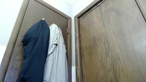 Snapshot of junk_yard_dog chatting on 15, 2, 2026 Dave online show from 15, 2, 2026