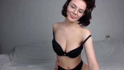 JunneWers online show from 9, 1, 2025