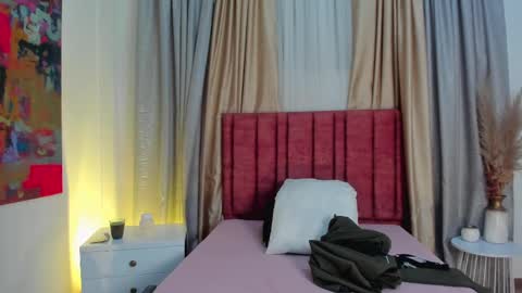 Jupiter Fox online show from 6, 3, 2025