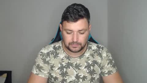 Snapshot of just_a_nice_guy_27 chatting on 21, 11, 2025 Alex online show from 21, 11, 2025