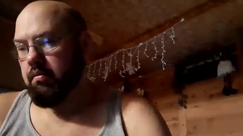 just_hangin_around online show from 29, 9, 2025