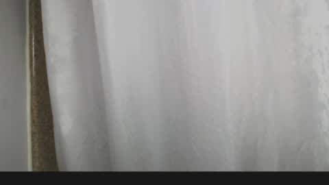 Layla online show from 6, 5, 2026