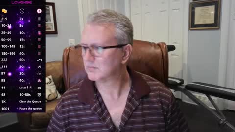 Snapshot of justavoyeurhere chatting on 27, 10, 2025 Michael online show from 27, 10, 2025