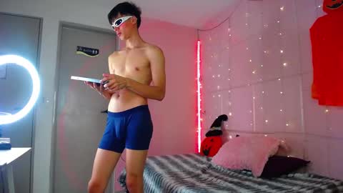 Snapshot of justin_grayy_ chatting on 21, 10, 2025 Justin online show from 21, 10, 2025
